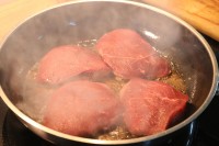 Sirloin Tip / Runde Nuss Steaks in der Pfanne